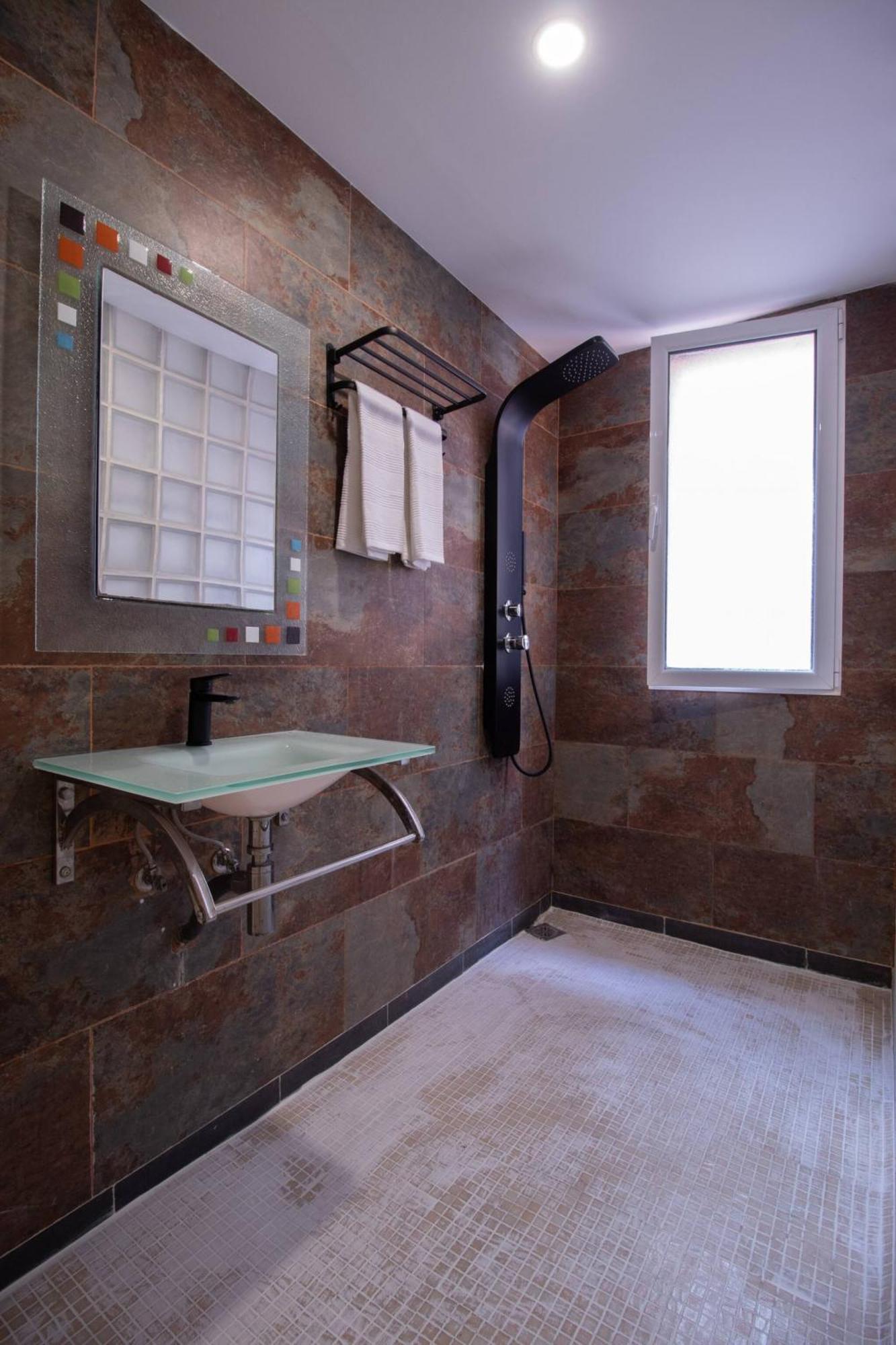 Old Town Flat By Concept Flats Appartement Valence